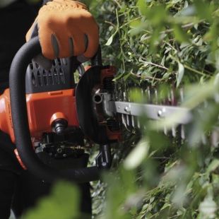 ������������ Echo HCR-171ES