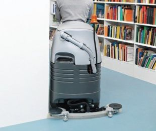 ����������� ������ Nilfisk BR 752